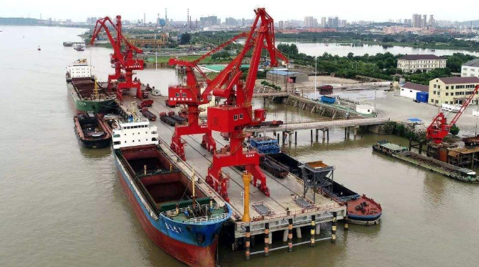 云南概述露天料场港口封闭问题的实行方法